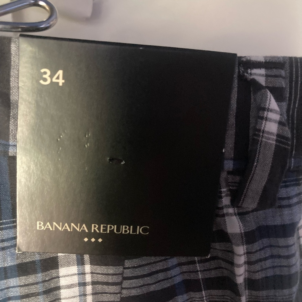 Banana Republic Plaid Shorts NWT - Picture 2 of 3